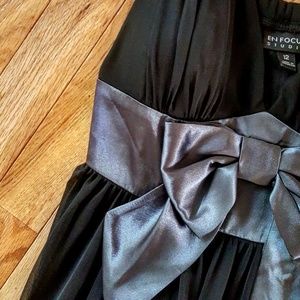 Black Polyster and Gray Satin Bow Dress